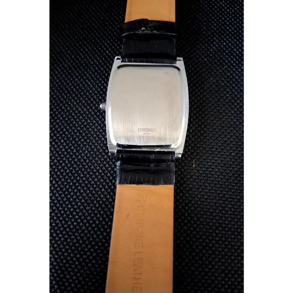 Men's‎ Vintage Seiko Barrel/Tonneau Leather Tank RARE